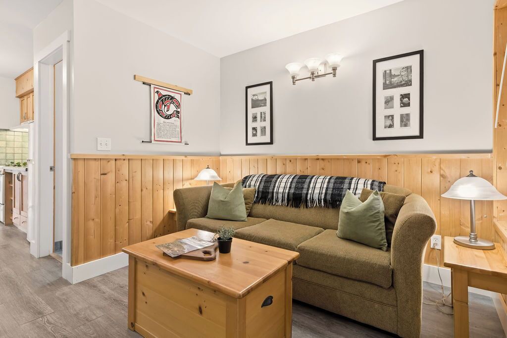 Photo of Livingroom in Ucluelet
