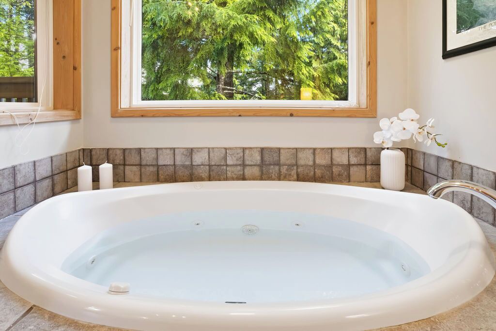 Photo of Bathroom in Ucluelet