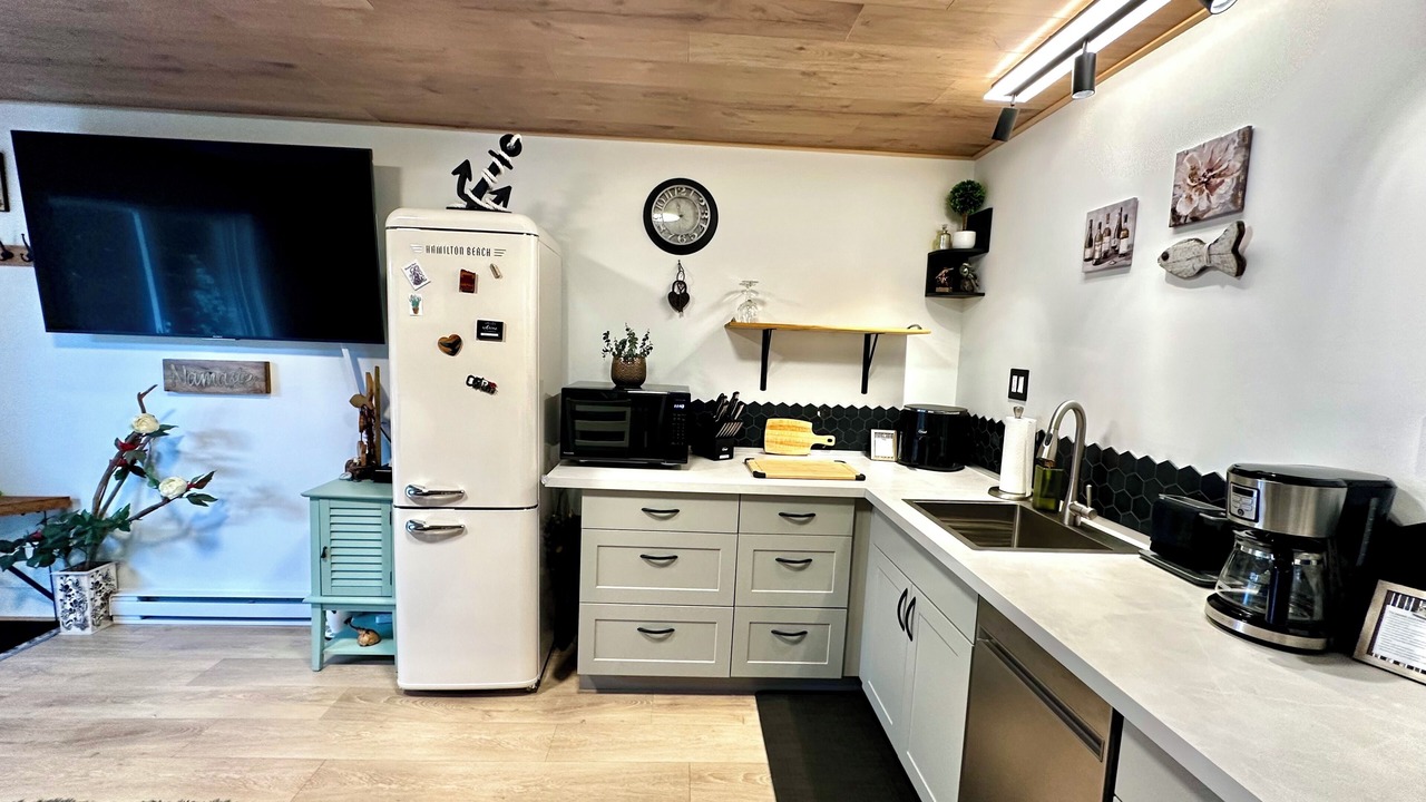 Photo of Kitchen in Campbell River