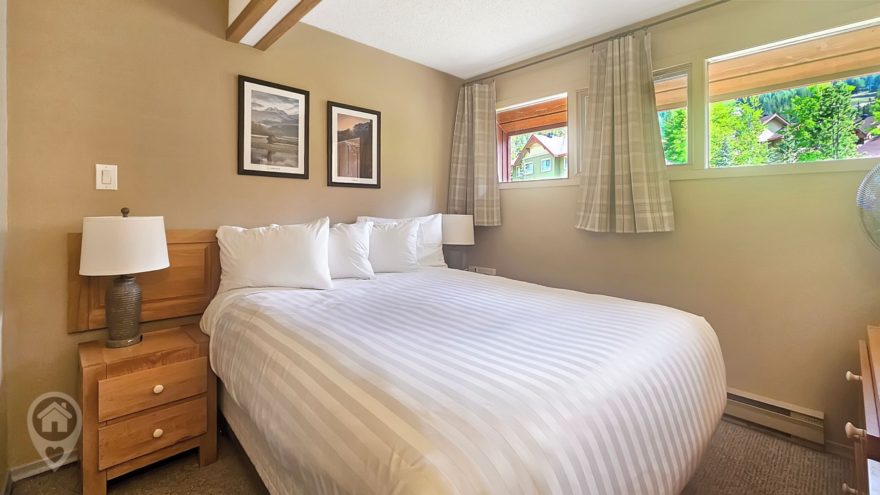 Photo of Bedroom in East Kootenay