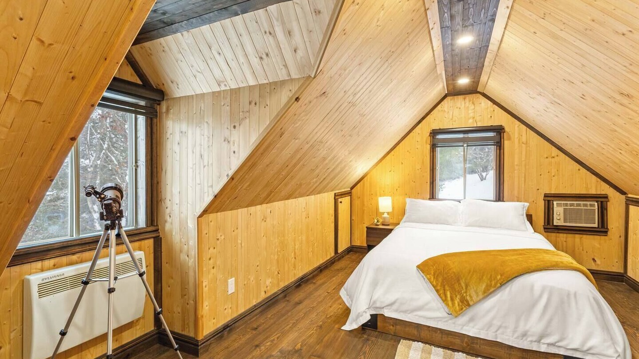 Photo of Bedroom in Sainte-Lucie-des-Laurentides