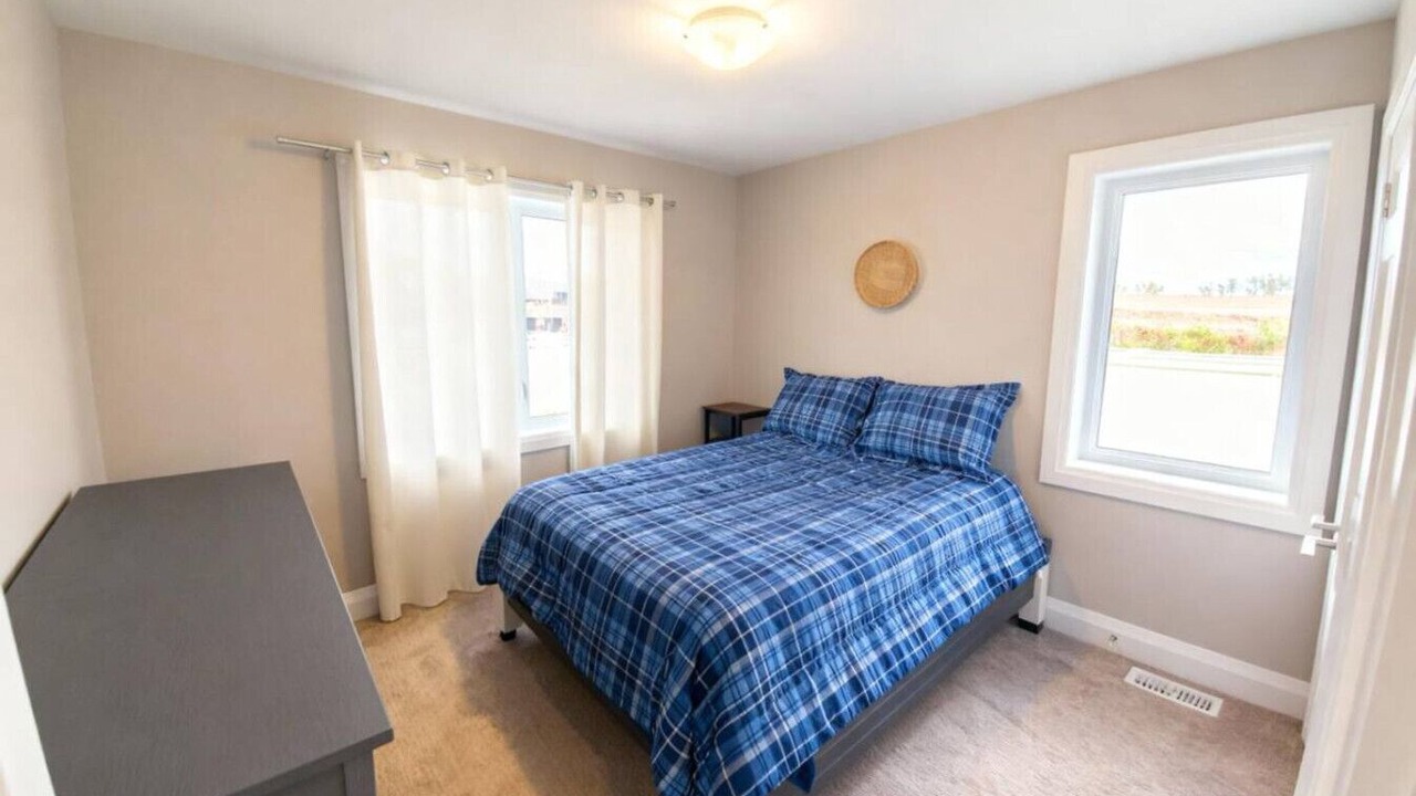 Photo of Bedroom in Colborne