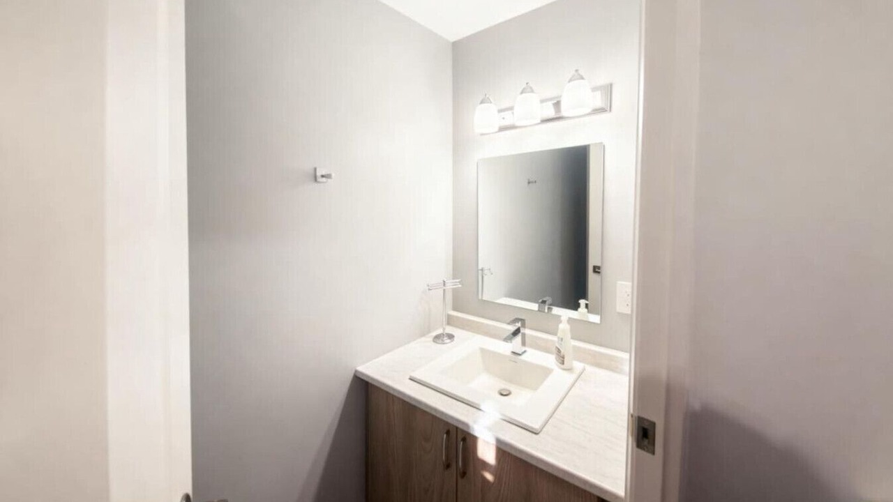 Photo of Bathroom in Colborne