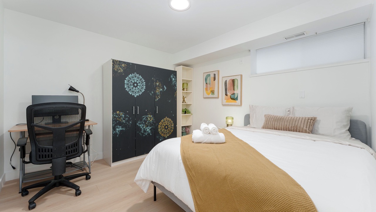 Photo of Bedroom in Canyon Heights