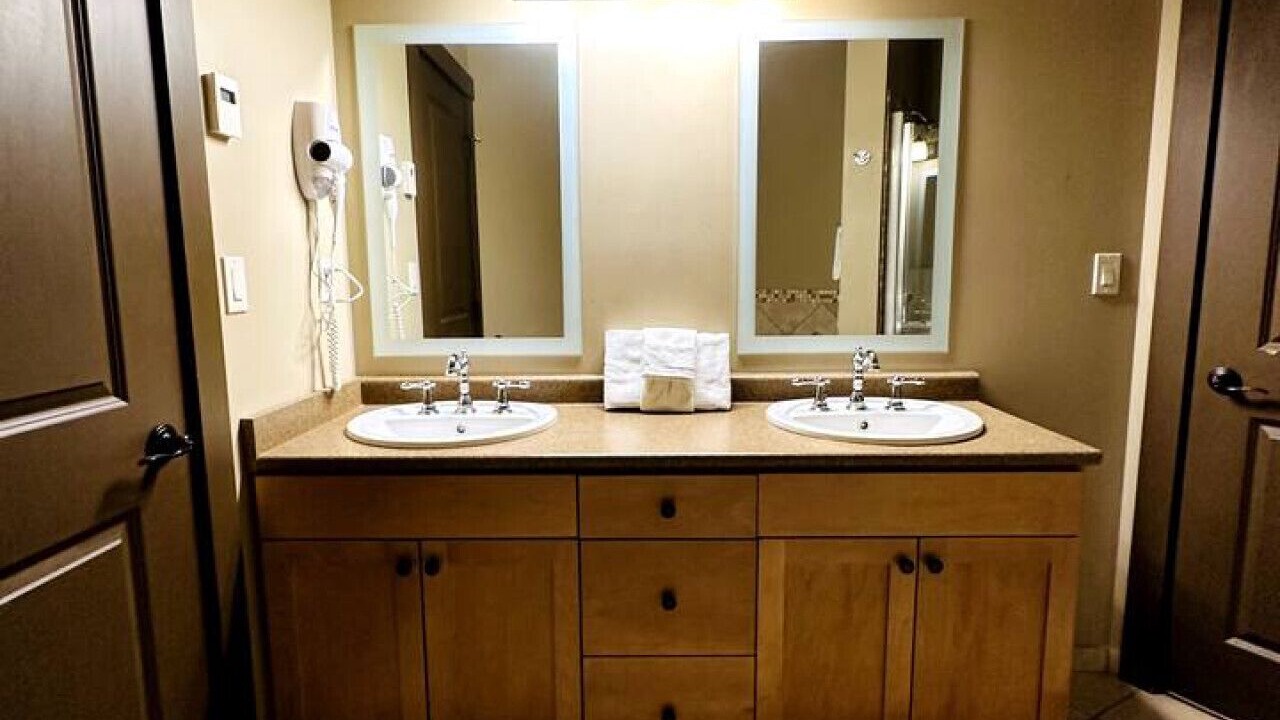 Photo of Bathroom in Golden