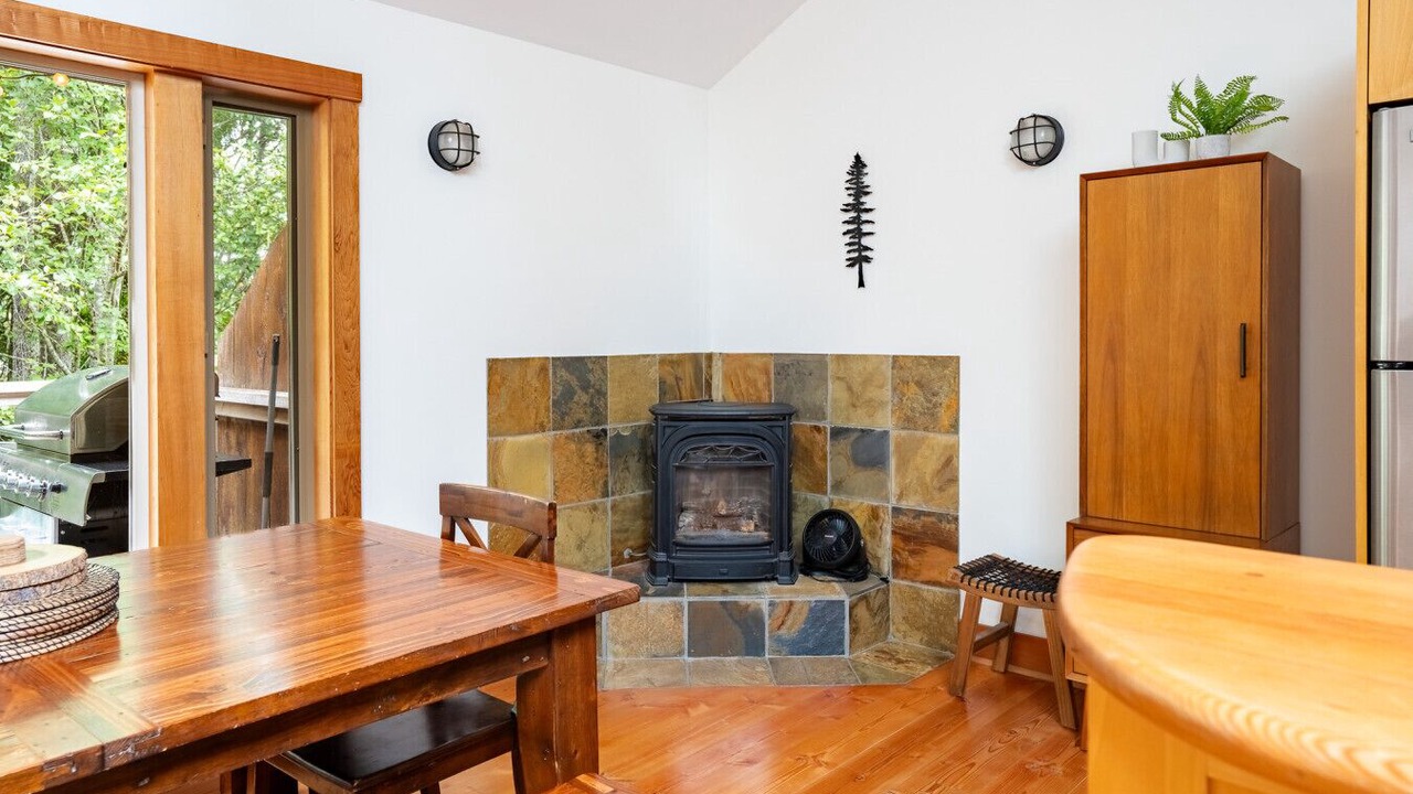 Photo of Livingroom in Tofino