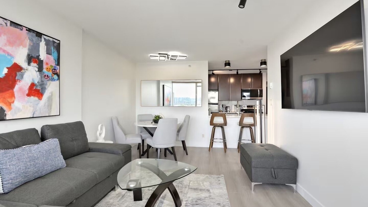 Photo of Livingroom in Crosstown