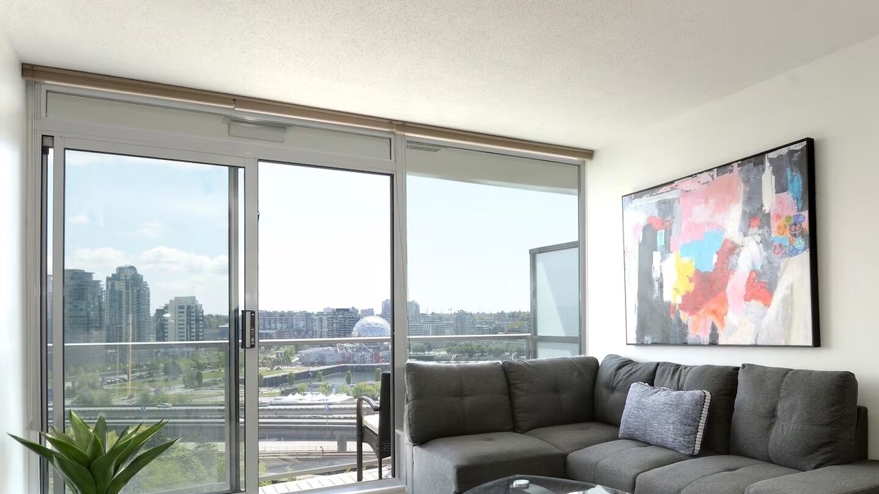 Photo of Livingroom in Crosstown