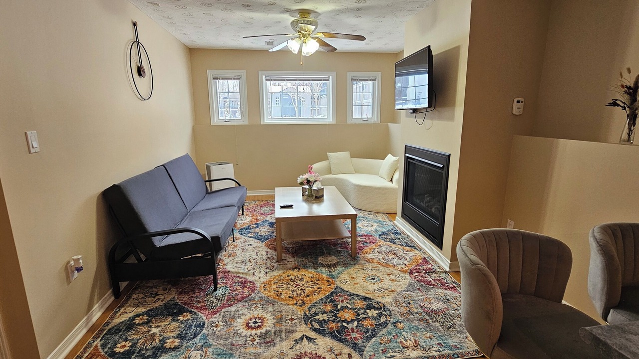 Photo of Livingroom in Waverly Beach
