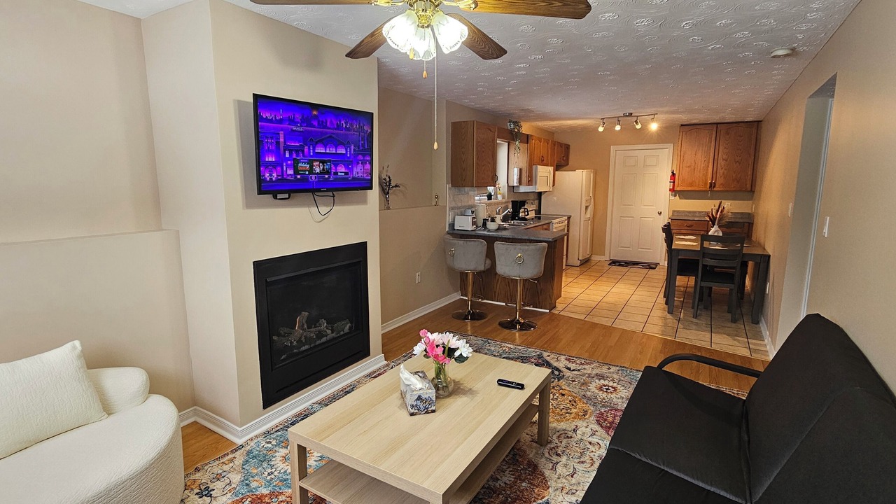 Photo of Livingroom in Waverly Beach