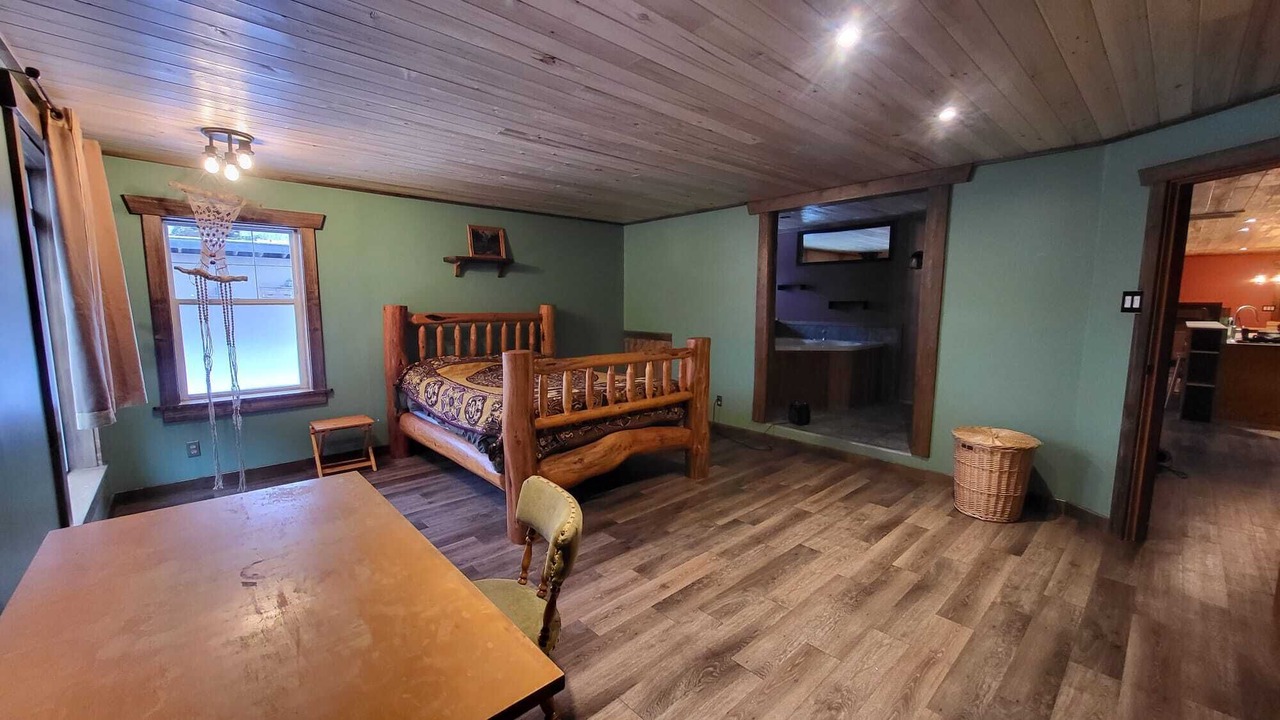 Photo of Bedroom in Hazelton