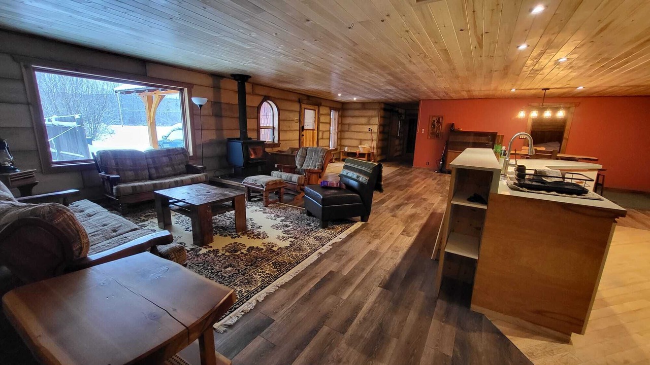 Photo of Livingroom in Hazelton