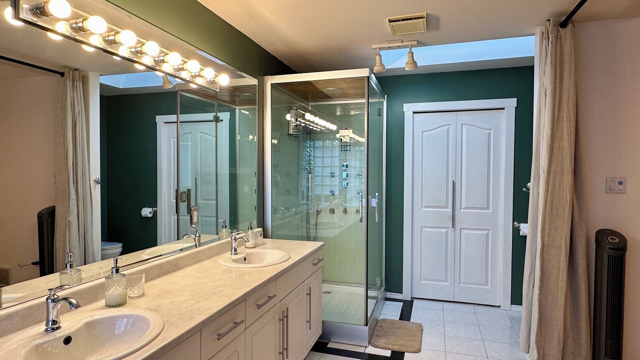 Photo of Bathroom in Regional District of Nanaimo