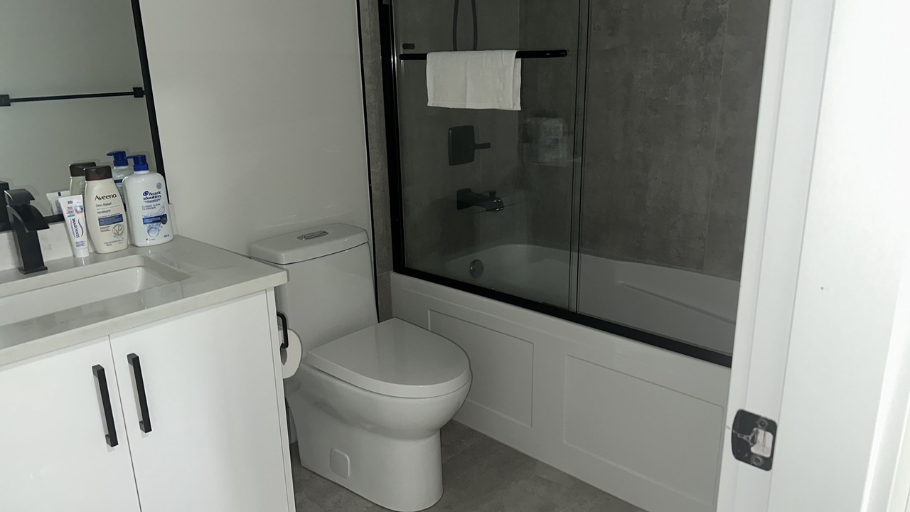 Photo of Bathroom in Renfrew-Collingwood