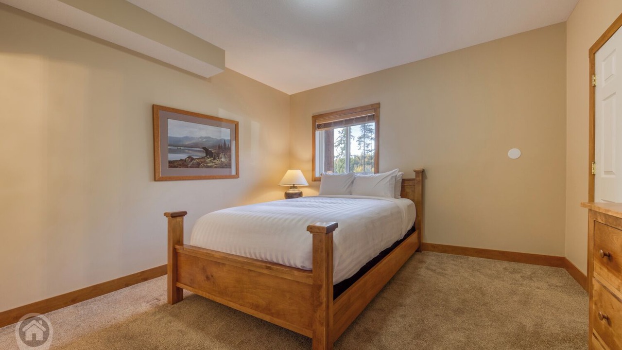 Photo of Bedroom in East Kootenay