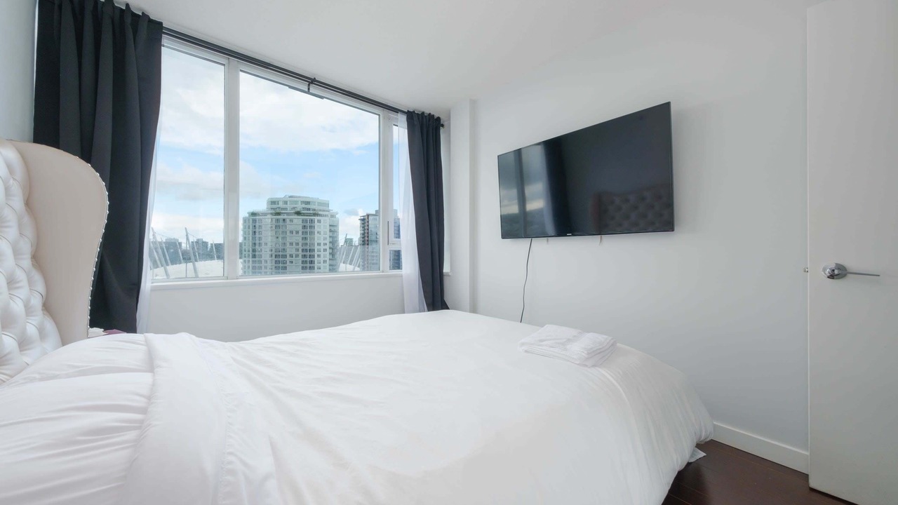Photo of Bedroom in Crosstown