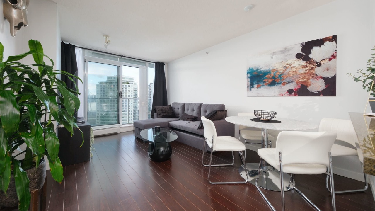 Photo of Livingroom in Crosstown