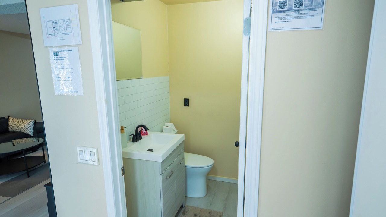 Photo of Bathroom in Forest Lawn
