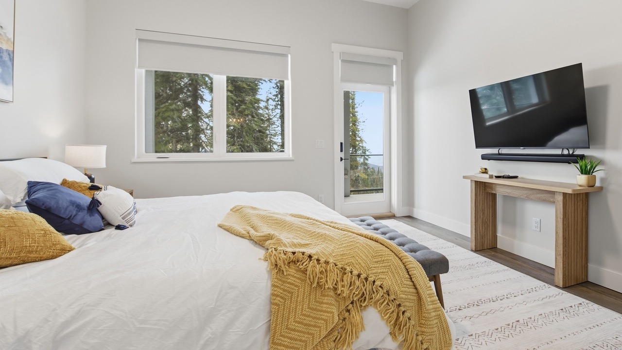 Photo of Bedroom in Silver Star Mountain
