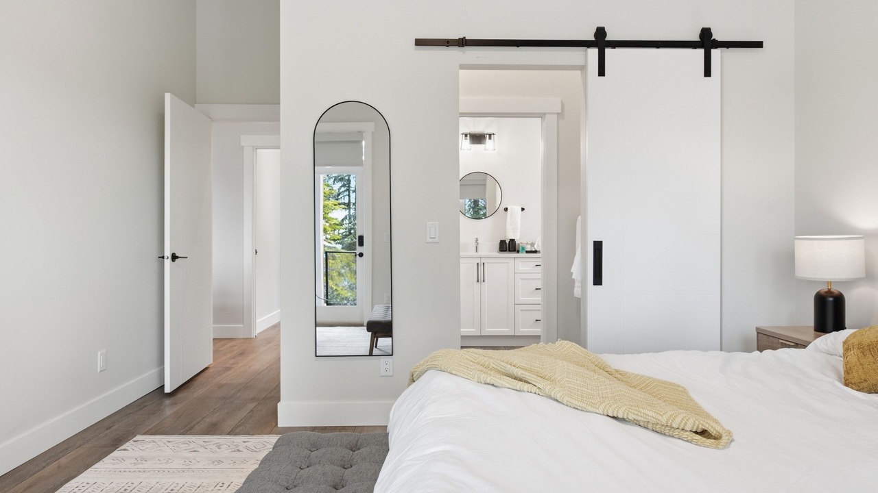 Photo of Bedroom in Silver Star Mountain