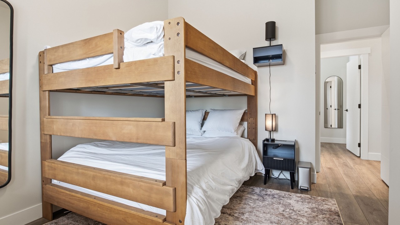 Photo of Bedroom in Silver Star Mountain