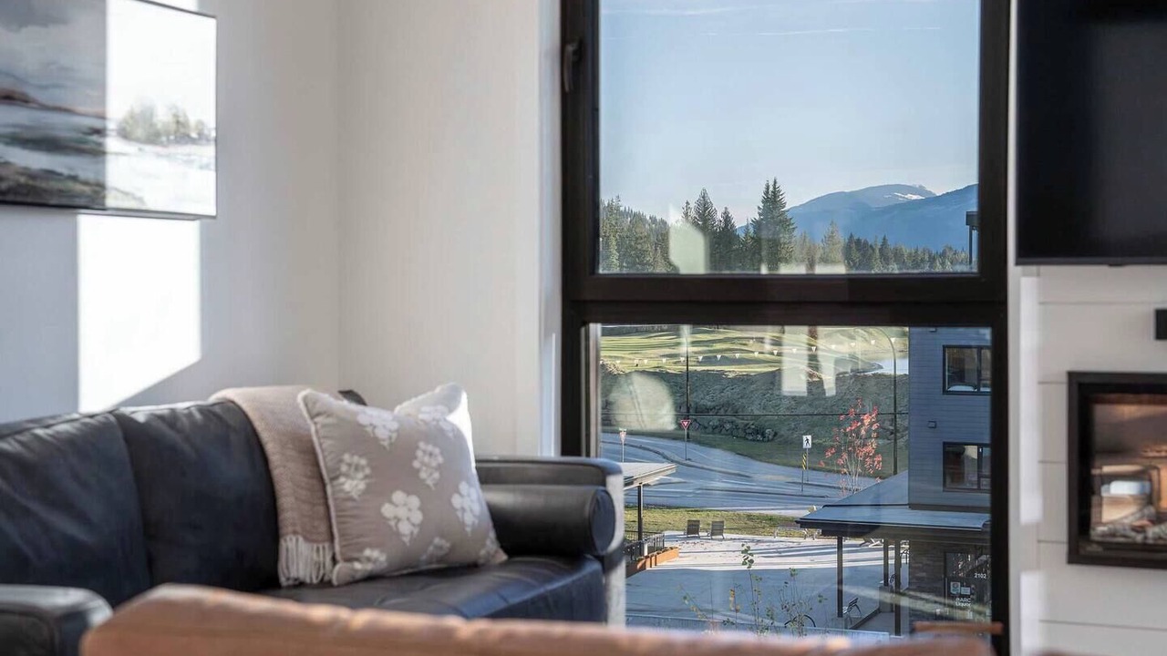 Photo of Livingroom in Revelstoke
