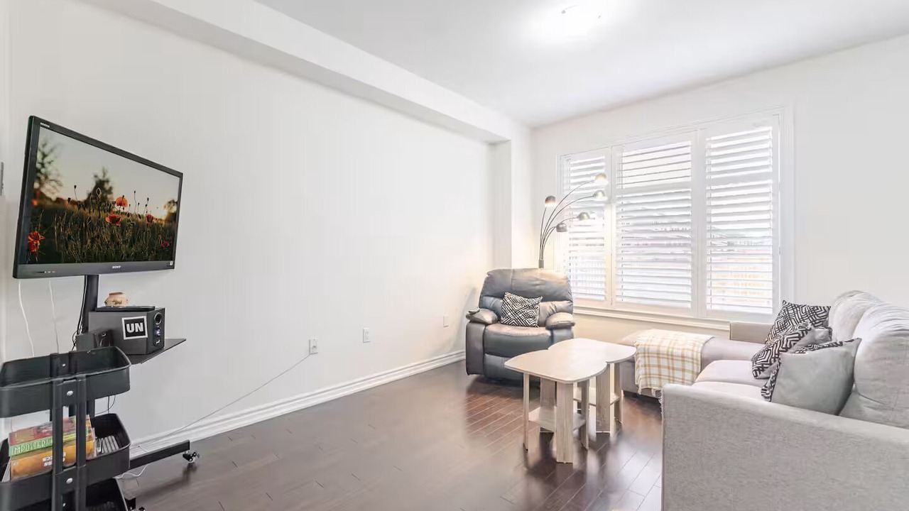Photo of Livingroom in Whitby