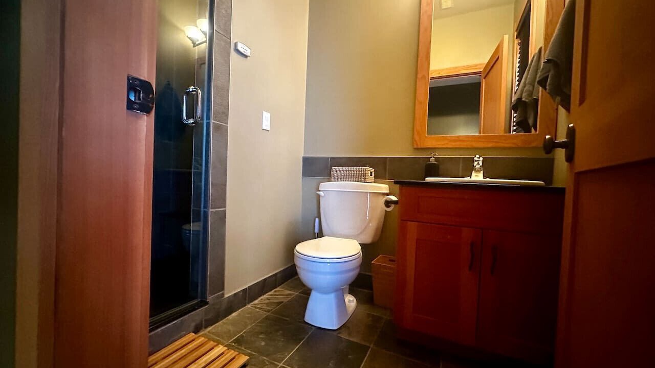 Photo of Bathroom in Golden