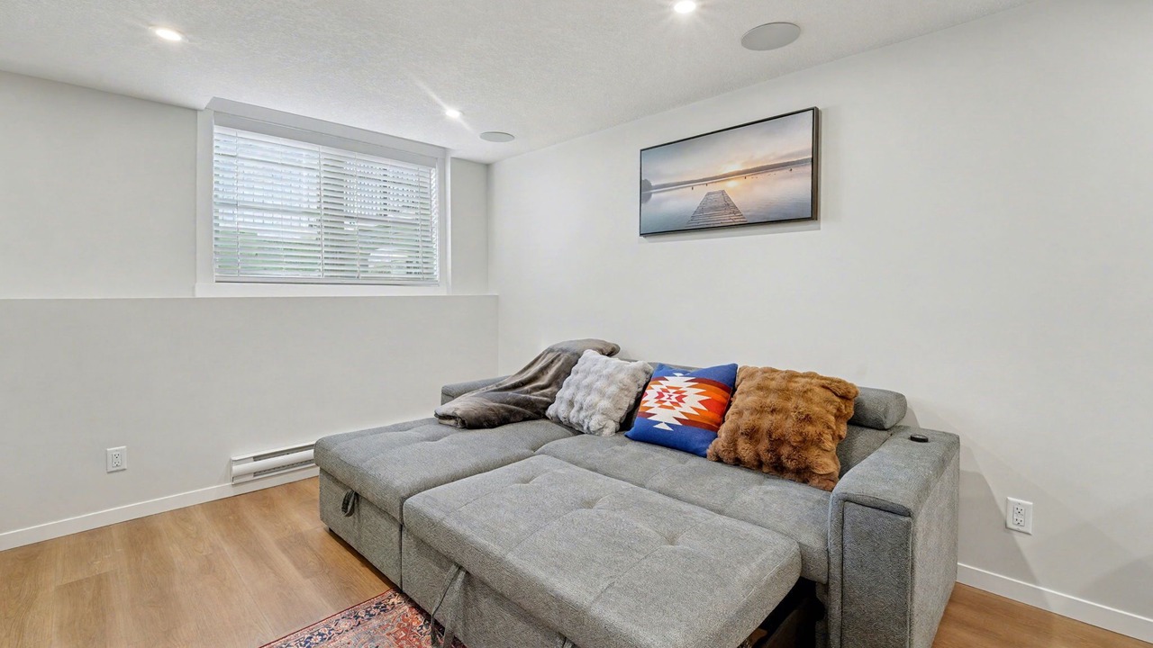 Photo of Livingroom in Southeast Calgary