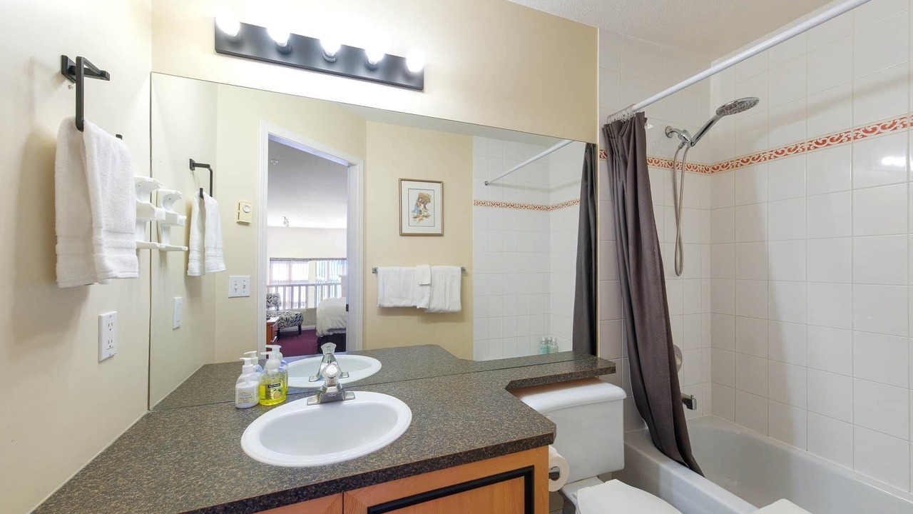 Photo of Bathroom in Quail Ridge