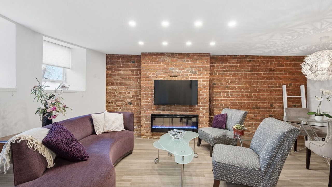 Photo of Livingroom in Downtown Halifax
