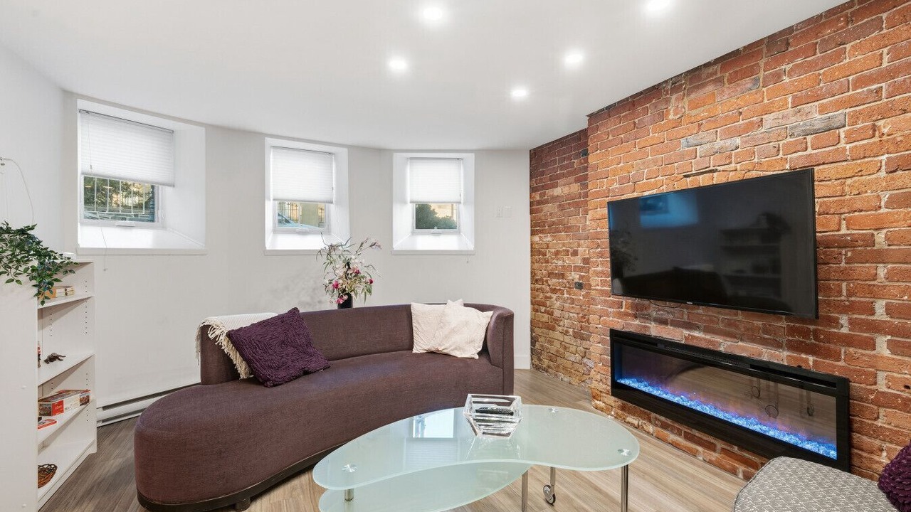 Photo of Livingroom in Downtown Halifax