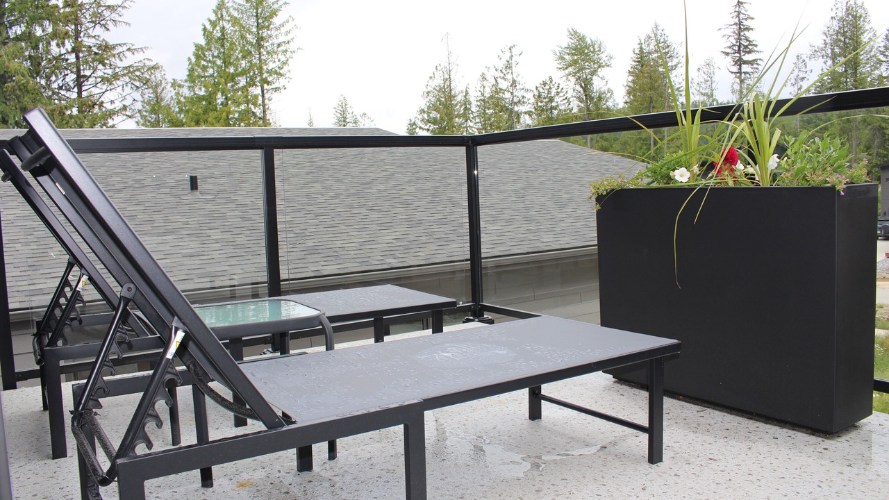 Photo of Patio Balcony in Rossland
