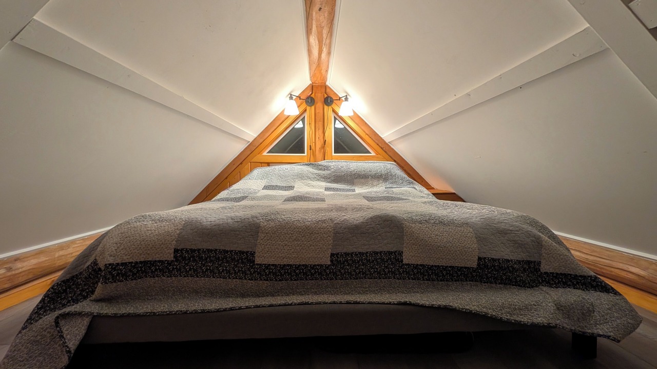 Photo of Bedroom in Whitehorse