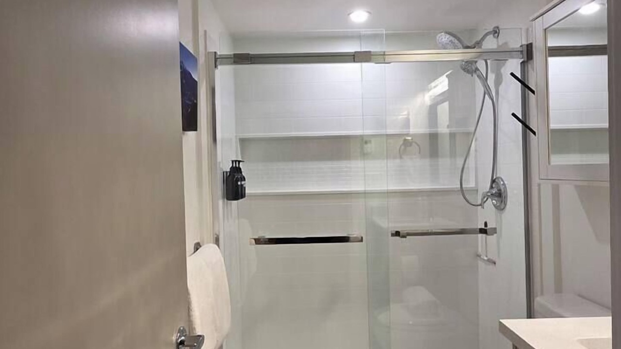 Photo of Bathroom in Whistler Creekside