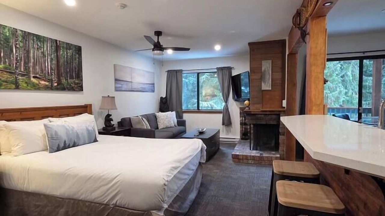 Photo of Bedroom in Whistler Creekside