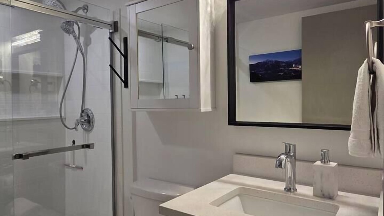 Photo of Bathroom in Whistler Creekside