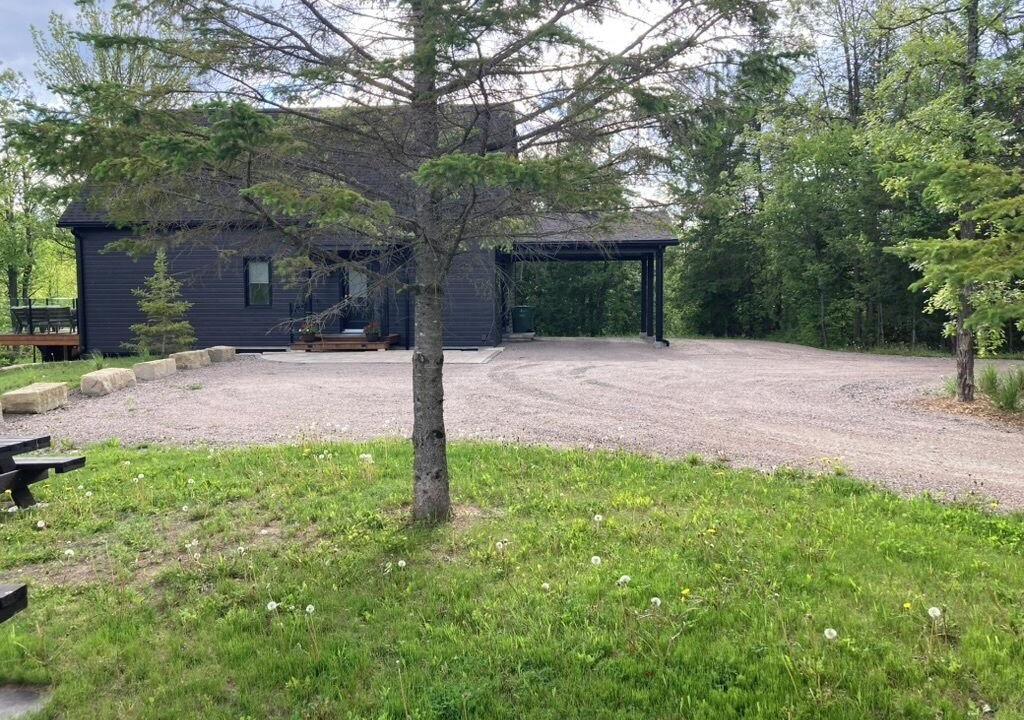 Photo of Outdoor in Pontiac