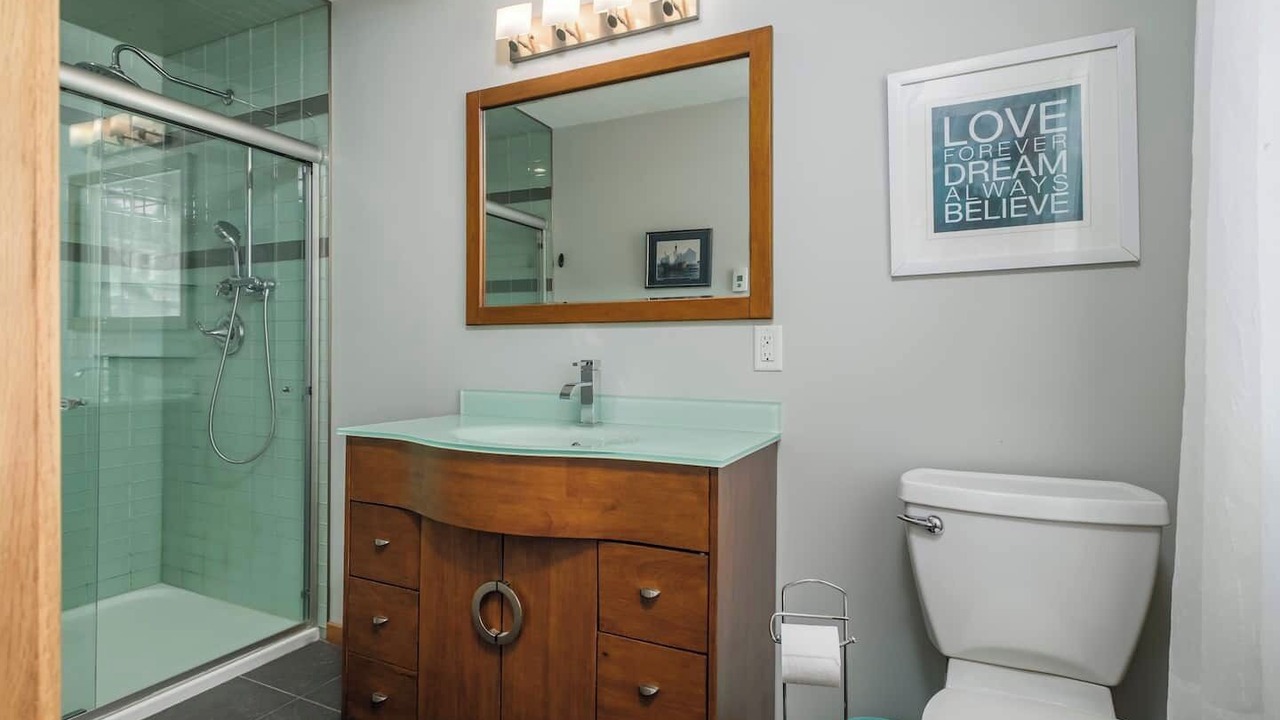 Photo of Bathroom in Waterford Valley