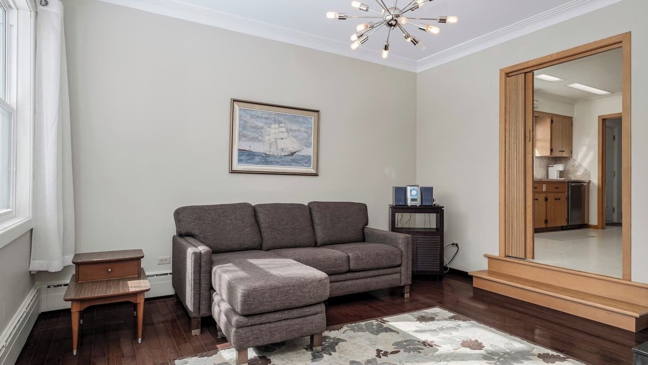 Photo of Livingroom in Waterford Valley