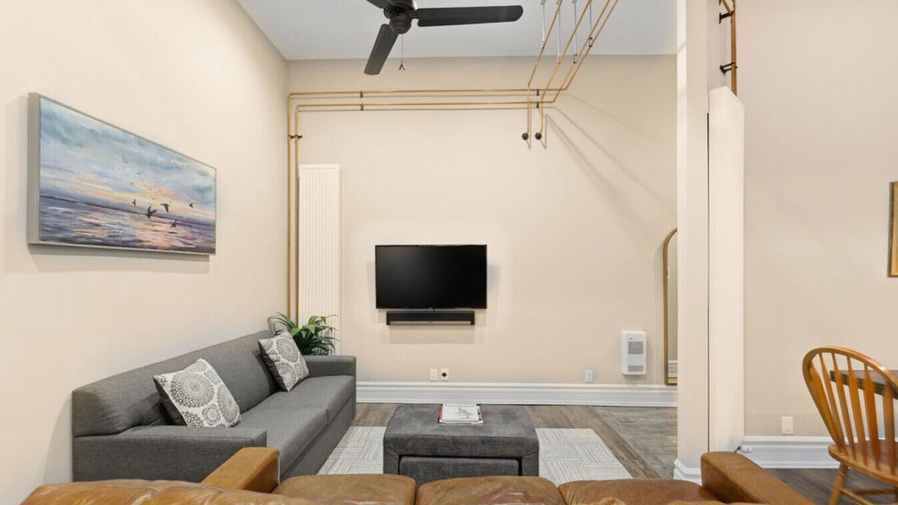 Photo of Livingroom in Collingwood