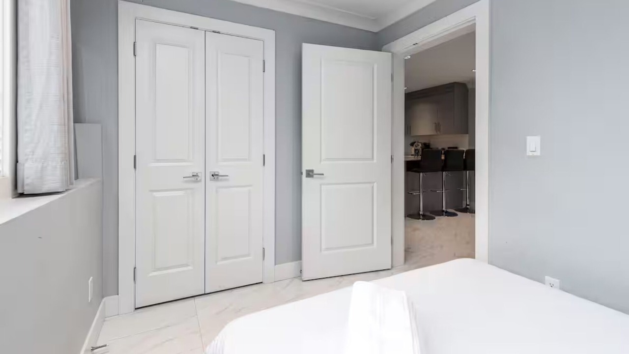 Photo of Bedroom in Sunset