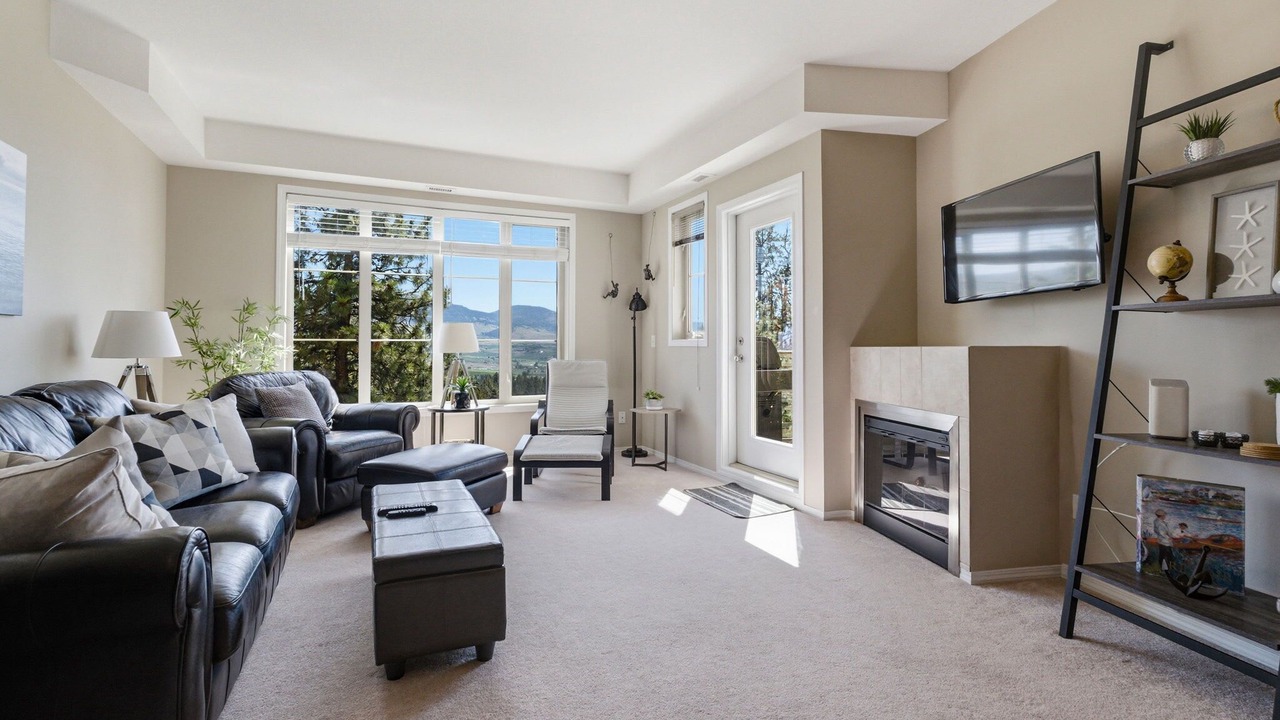 Photo of Livingroom in Quail Ridge