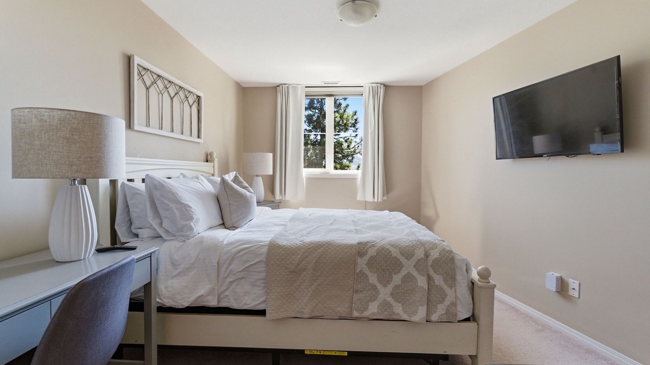 Photo of Bedroom in Quail Ridge