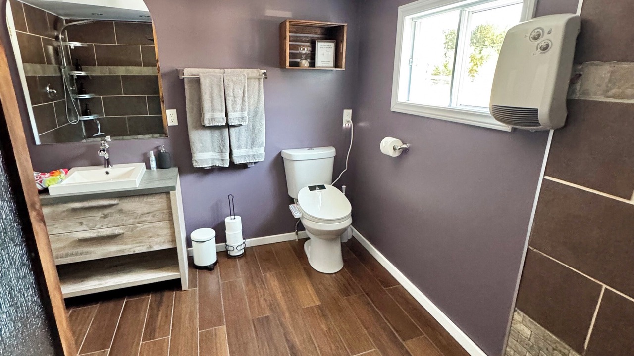 Photo of Bathroom in Clarendon