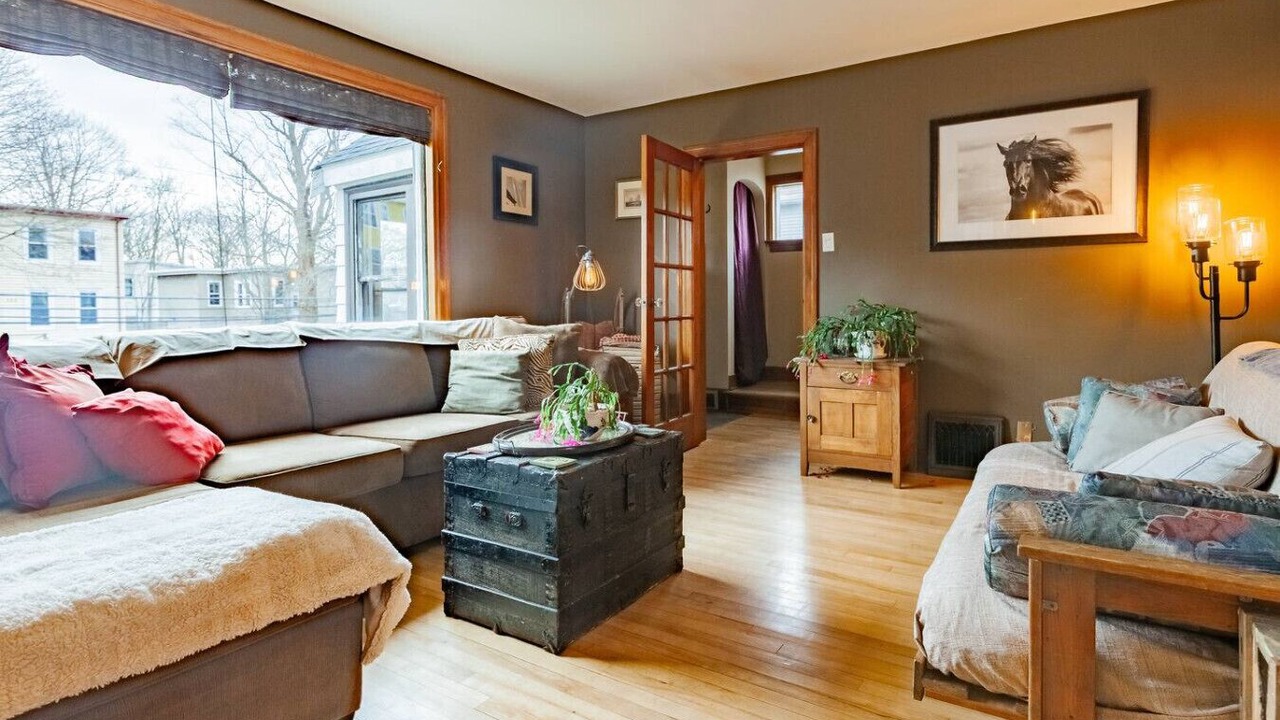 Photo of Livingroom in Dartmouth