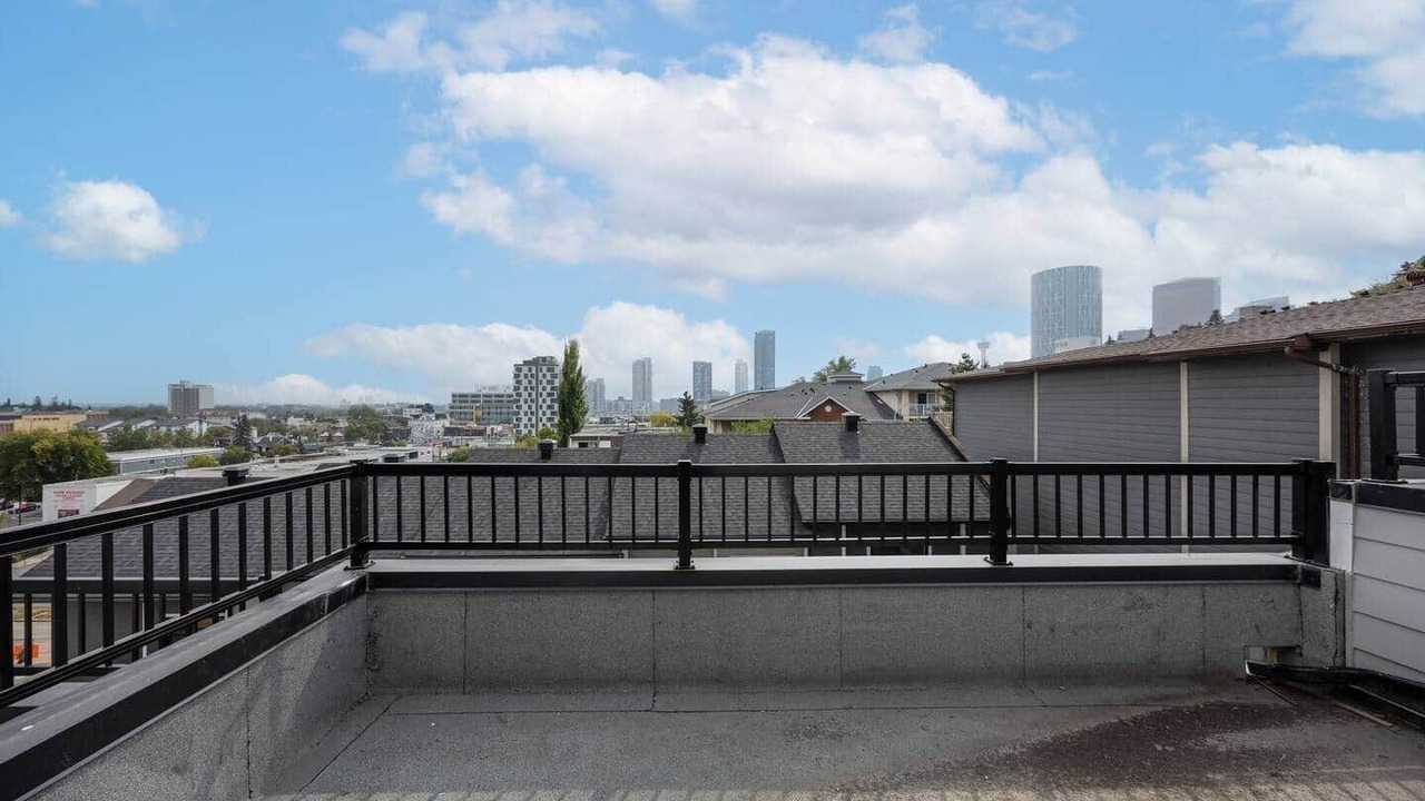 Photo of Outdoor in Crescent Heights