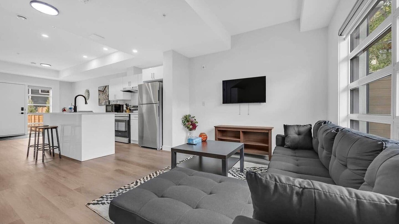 Photo of Livingroom in Crescent Heights
