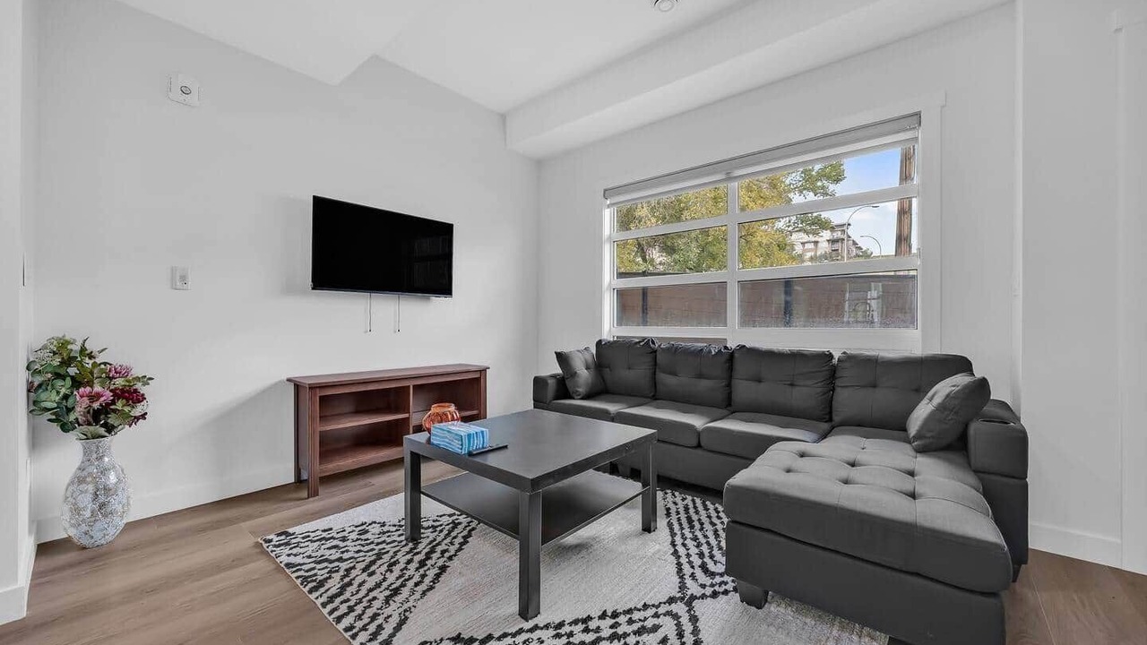 Photo of Livingroom in Crescent Heights