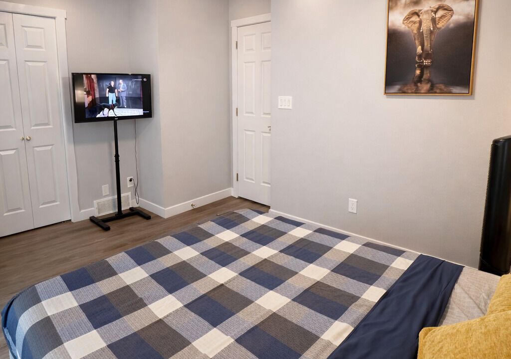 Photo of Bedroom in Whyte ave